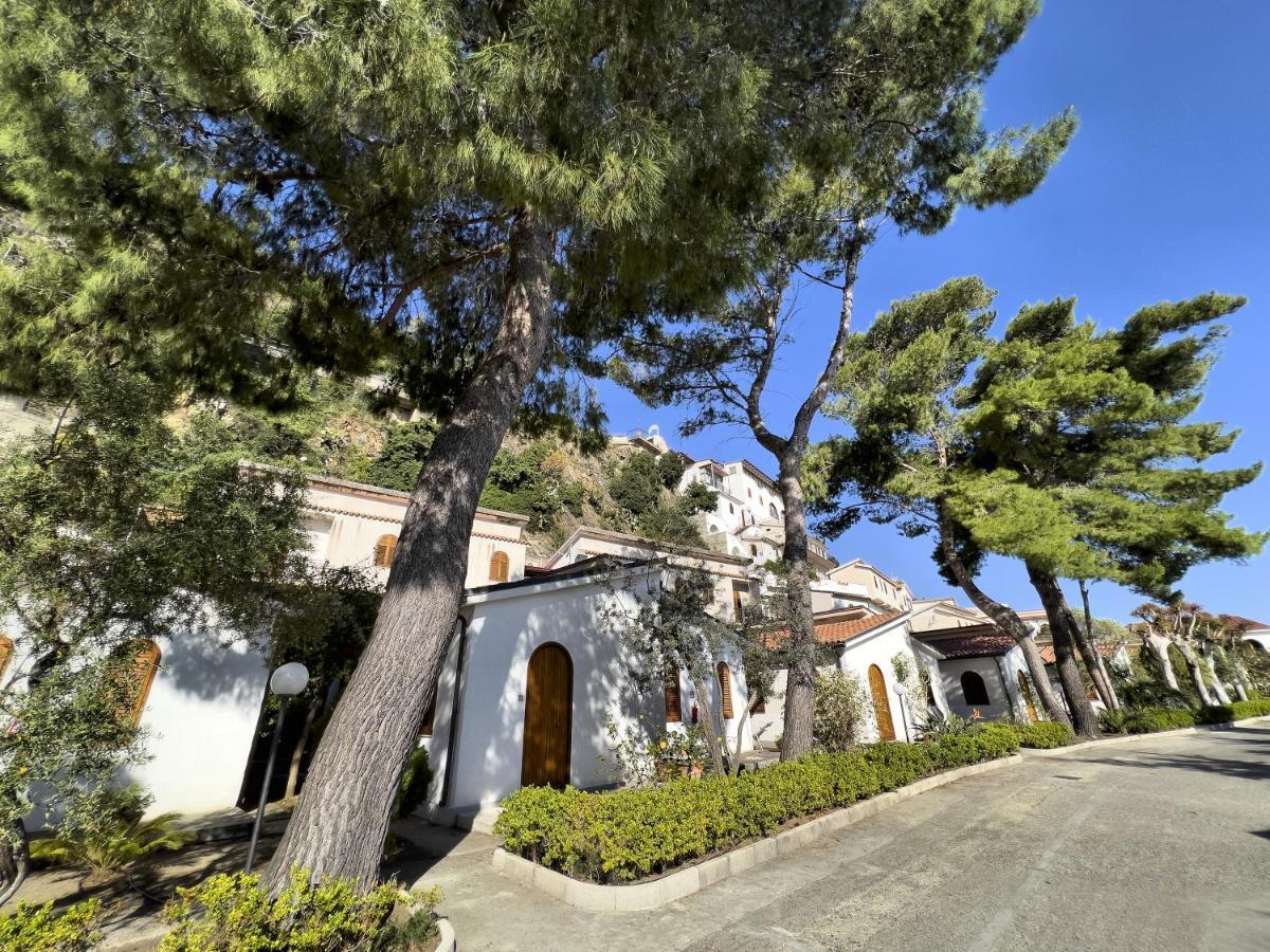 Testa Di Monaco - Basic Beach Accommodations Capo d'Orlando Exterior photo