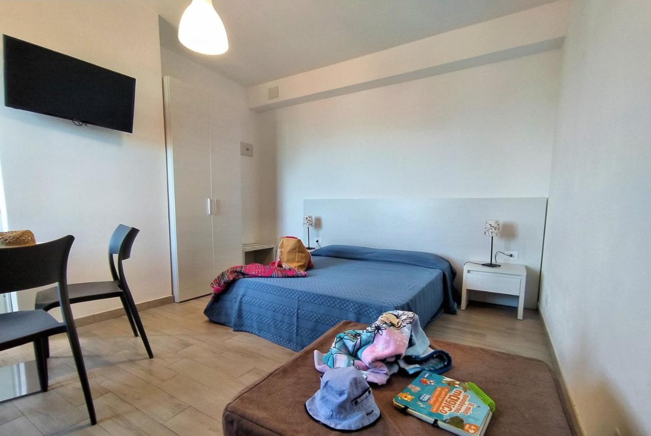 Testa Di Monaco - Basic Beach Accommodations Capo d'Orlando Exterior photo